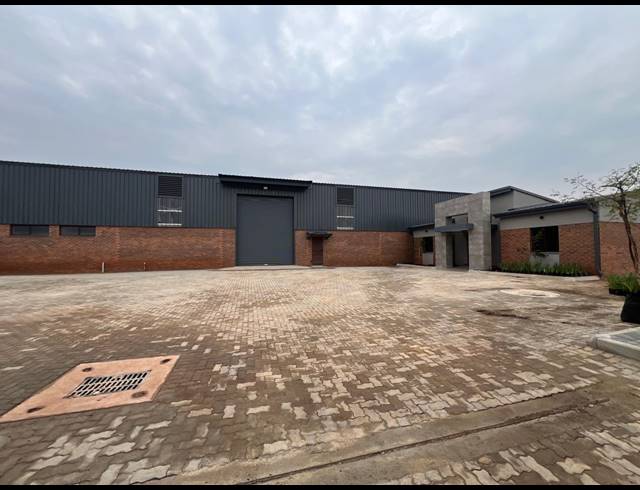 1,026M² WAREHOUSE TO LET IN SUNDERLAND RIDGE